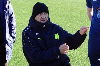 Schon während seines ersten Spiels als Marienberger Trainer hatte Michael Rudolph viele Hinweise für die Motor-Kicker parat.