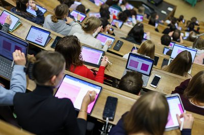 EY-Umfrage: Jobsicherheit bei Studierenden besonders wichtig. (Symbolbild)