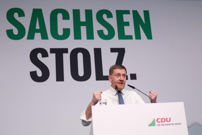 Für weitere zwei Jahre als sächsischer CDU-Chef bestätigt: Ministerpräsident Michael Kretschmer beim Landesparteitag in Leipzig.