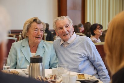 Ursula (l.) und Gottfried Heiner (r.) sind Zeitzeugen des 5. März 1945.