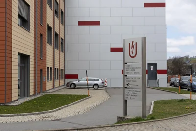 Die Firma Unger Kabel-Konfektionstechnik GmbH aus Sehma will mit einer großen Photovoltaikanlage Energie für den Eigenbedarf gewinnen.
