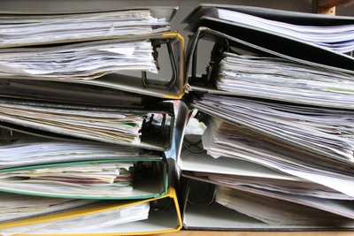 Der Finanzamtsleiter sagt, dass bei der Neubewertung von Millionen Grundstücken Durchschnittswerte unvermeidlich sind.