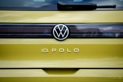 Mit dem ID. Polo verabschiedet sich VW von den Nummern in den Modellnamen und kehrt zu den bekannten Bezeichnungen zurück. Die Studie hatte noch ID.2all geheißen. (Archivbild)