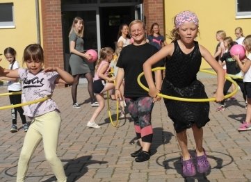 Tanzsportteam Eternity aus Geringswalde tritt beim Fest in Erlau auf. 