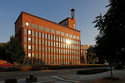 An der Gebäudefassade soll es ab dem 4. Juli Lichtinstallationen und Banner geben.