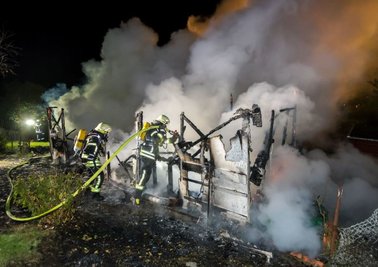 Alarmiert wurden die Freiwilligen Feuerwehren Olbernhau und Oberneuschönberg sowie das Großtanklöschfahrzeug der Zöblitzer Wehr.