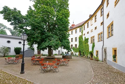 Im Schloss Hinterglauchau sollte es am Samstag ein Wandelkonzert geben. Das ist jetzt abgesagt.