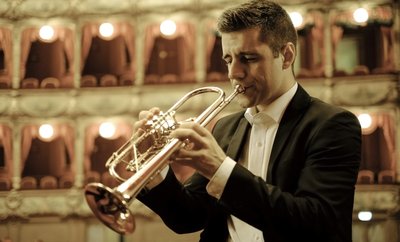 Der Solotrompeter der Sächsischen Staatskapelle, Helmut Fuchs, spielt am morgigen Samstag beim Kurzkonzert. 