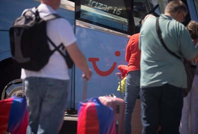 Besonders gefragt sind bei Tui in diesem Sommer Reiseziele wie Spanien einschließlich der Balearen und Kanaren. (Archivbild)