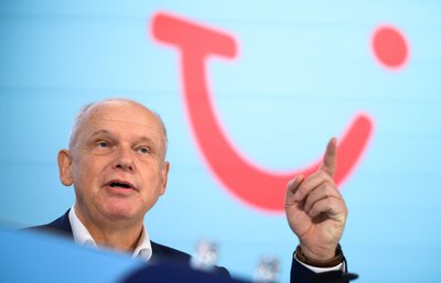Tui-Chef Sebastian Ebel blickt trotz der geopolitischen Unsicherheiten zuversichtlich auf das zweite Geschäftshalbjahr. (Archivbild)