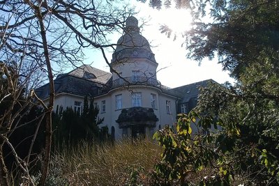 Abgelegen und von einem romantischen Park umgeben lädt das Schloss im Rittergut zu Entspannung und Erholung ein. Foto: Margitta Rosenbaum