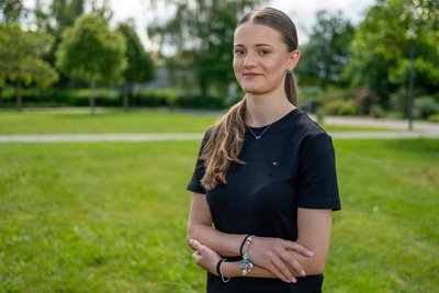 Bena (15) aus Freiberg: „Nach der Schule würde ich gerne im Bereich Floristik oder Inneneinrichtung arbeiten. Die Messe ist eine gute Möglichkeit, schon einmal Kontakte zu knüpfen und erste Firmen kennenzulernen.“