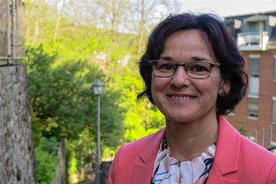 Die Kirchberger Bürgermeisterin Dorothee Obst (Freie Wähler) gerät nach eigenem Bekunden „nicht ins Wanken“.
