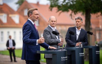 Bundeskanzler Olaf Scholz (SPD) und seine 16 Minister sind in Brandenburg zur fünften Klausurtagung der Ampelregierung zusammengekommen.
