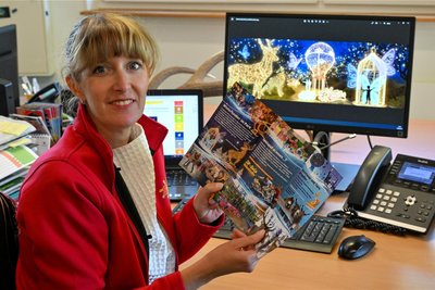 Marketingchefin Anita Müller ist schon ganz auf Winter eingestellt.