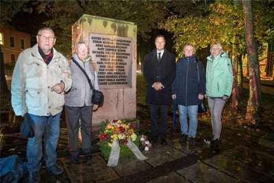 Ehrendes Gedenken an Oskar Heinrich Gössel: Enkel