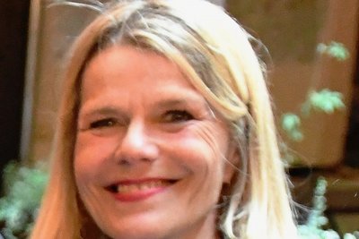 Heike Wenige organisiert den Lyriksalon gemeinsam mit Peter Wolf. Früher war noch Matthias Wolf, einst Schauspieldramaturg am Mittelsächsischen Theater, mit im Bunde.