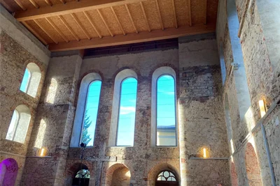 In der Sommerkirche Mochau herrscht eine besondere Atmosphäre.