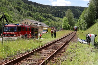 Der Unfall passierte an einem unbeschrankten Bahnübergang an der Straße Hansenmühle.