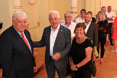 Miskus-Chef Heribert Kosfeld und Verena Kermes vom Vorstand des Kultursommers.