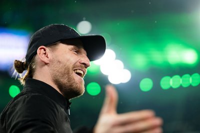 Eugen Polanski bleibt Trainer bei Borussia Mönchengladbach. (Archivbild)