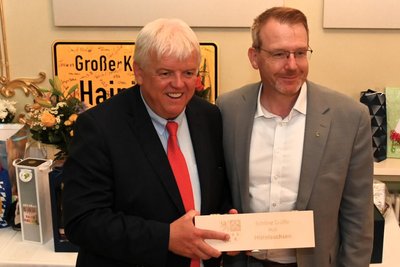 Auch Landrat Sven Krüger gratulierte.