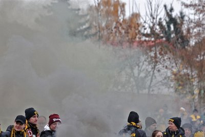 Stein des Anstoßes: Rauchfackeln wurden gezündet.