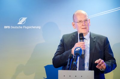 DFS-Chef Arndt Schoenemann verspricht sich viel von der Zusammenarbeit mit der Telekom und mit Hensoldt.