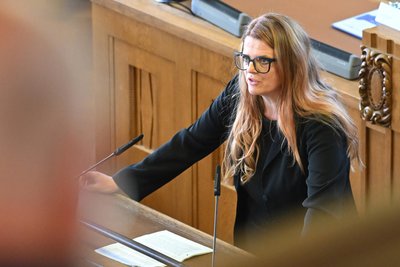 Susanne Schaper ist sich sicher: Mit einer Vermögenssteuer würde sich die Finanzlage der Kommunen verbessern.