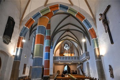 Ihre künstlerisch wertvolle Ausstattung erhielt die Stiftskirche Ebersdorf im 15. und zu Beginn des 16. Jahrhunderts.