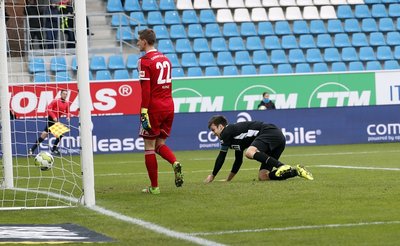 Keeper Kunz geschlagen - dreimal an diesem Tag.