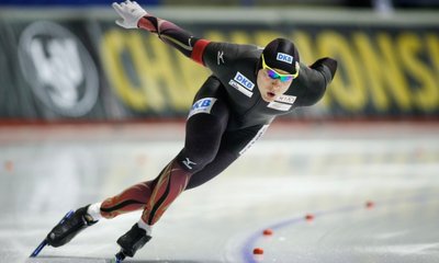 Nico Ihle lag auf dem Sahneeis von Calgary lange Zeit gut im Rennen, doch ein Fehler ließ seine Medaillenträume platzen.