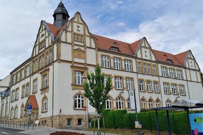 Im Keller der Friedrich -Schiller-Schule hat der Förderverein für Nachwuchssport bis 2022 eine Sauna betrieben.