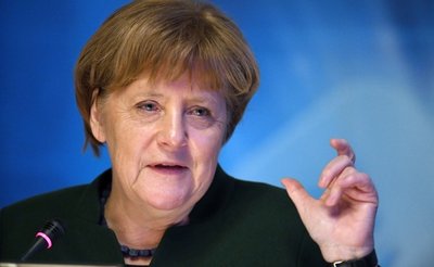 Einst Erfolgsmodell, inzwischen Anlass zur Kritik: die Gelassenheit der Bundeskanzlerin.