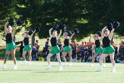 Großer Beifall ist im heimischen Stadion auch den Cheerleadern der Miners sicher.
