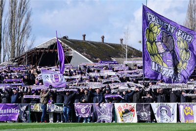 Zahlreiche Auer Fans unterstützten ihre Mannschaft in Grimma beim Sachsenpokalspiel gegen Freital.