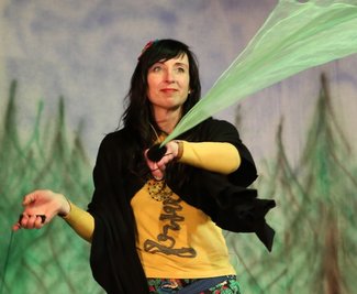 Die Thalheimerin Claudia Curth ist die Autorin der Erzgebirgsmärchen. Im Erzhammer gab sie eine besondere Lesung.