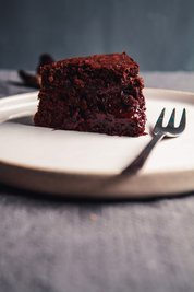 Wer Rote Bete in den Teig gibt, kann ein paar Extra-Vitamine für Gemüsemuffel unterbringen. 