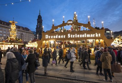 Der Striezelmarkt konnte erst am Nachmittag öffnen.