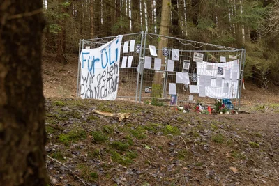Der illegal geschaffene Einstieg in den Kippenhainer Stollen wurde, wie weitere Zugänge in den Altbergbau Frohnau, zwei Monate nach Oliver K.s Verschwinden verfüllt.