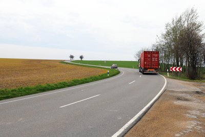 Die zwei Kurven der B 173 zwischen Naundorf und Niederschöna galten lange als Unfallschwerpunkt.
