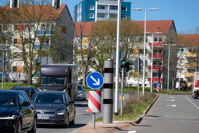Auch an der Kreuzung Martin-Luther-Straße/Augsust-Bebel-Straße soll von nun an die Geschwindigkeit überwacht werden.