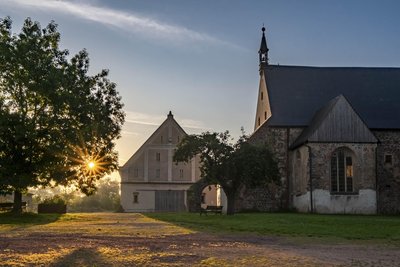Das Kloster Buch bei Leisnig lädt zum Antik- und Trödelmarkt ein.
