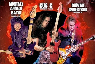 Michael Angelo Batio, Gus G, Rowan Robertson und Andy Martongelli lassen es im Reichenbacher Bergkeller krachen. 