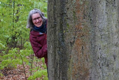 Carina Adlung lädt zum Benefiz-Waldbaden nach Freiberg ein.