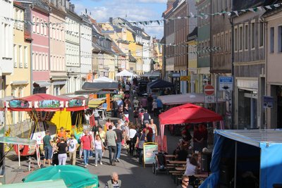 Bei sonnigem Wetter waren im vergangenen viele Besucher beim Mittweidaer Altstadtfest unterwegs. Foto: