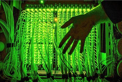 (Schnelles) Internet derzeit Fehlanzeige an der Bergakademie: Die Uni hat die Verbindung zum Netz (Genrefoto) gekappt. 