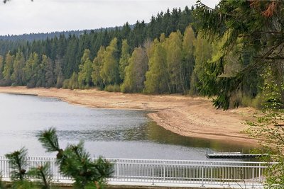 Der Stausee gehört keinem Verbund an, in dem ein Mangel zwischen Talsperren ausgeglichen werden könnte.