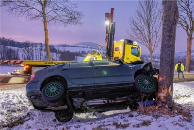 Ein schwerer Unfall hat sich am späten Mittwochnachmittag bei Königswalde ereignet. 