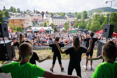 In Bärenstein und Vejprty wird das sächsisch-böhmische Bierfest (Archivfoto) gefeiert. Auch diesmal treten die Bärensteiner Zumba-Kids auf.